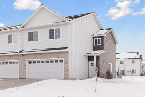 628 Franklin St, Roberts, WI 54023 photo 2