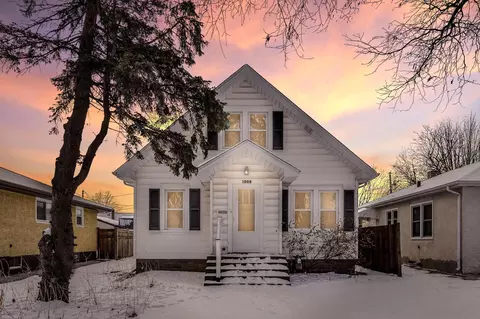 1008 Scheffer Ave, Saint Paul, MN 55102