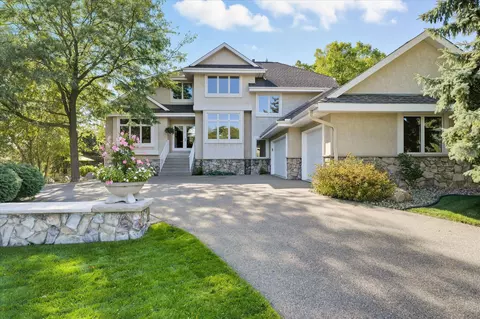 7601 S Bay Dr, Bloomington, MN 55438