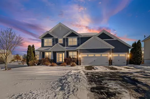 9635 Dunes Ln, Cottage Grove, MN 55016