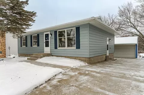 4054 4th Pl NW, Rochester, MN 55901