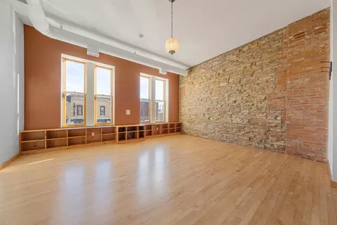500 Division St S #7, Northfield, MN 55057
