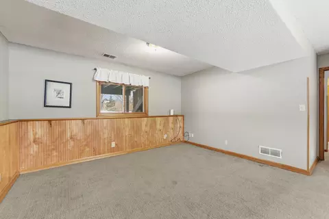 4093 Vermont Ave, Eagan, MN 55123 photo 32