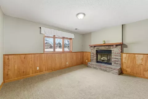 4093 Vermont Ave, Eagan, MN 55123 photo 27