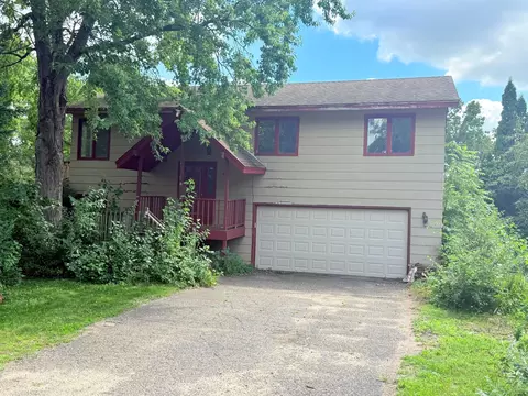8265 Cypress Ln, Eden Prairie, MN 55347