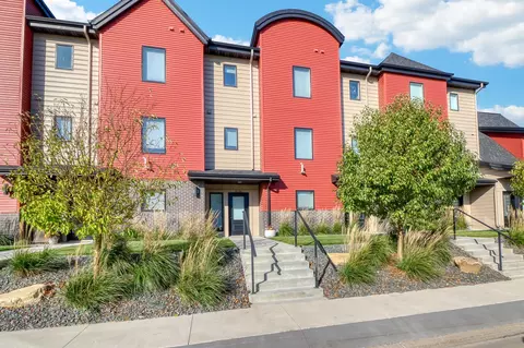 4106 Arthur Dr, Fargo, ND 58104