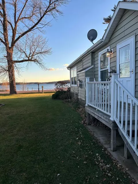 25701 Bambi Ln, Brainerd, MN 56401