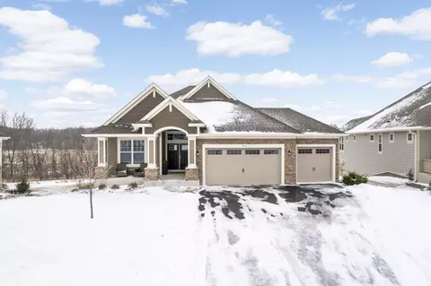 1965 Paisley Path, Chanhassen, MN 55317