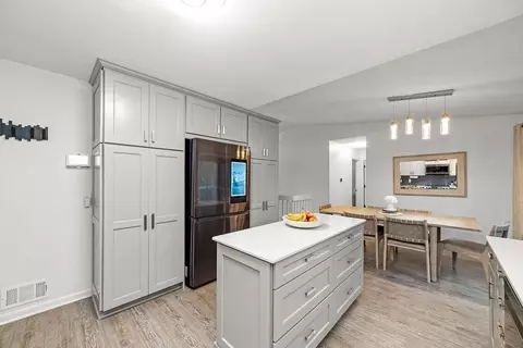 1569 Lancaster Ln, Eagan, MN 55122 photo 12