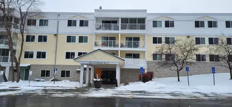 120 E Demont Ave #214, Little Canada, MN 55117