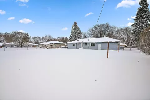 Exterior - 10933 Gettysburg Ave N, Champlin, MN 55316 photo 4 of 4
