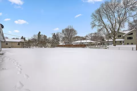 Exterior - 10933 Gettysburg Ave N, Champlin, MN 55316 photo 2 of 4