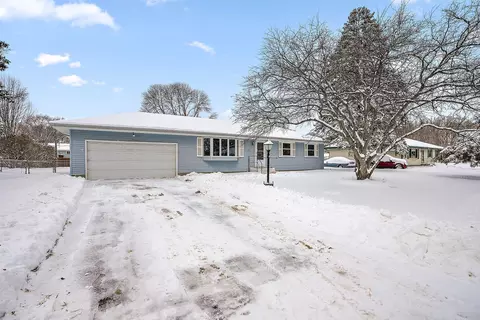 10933 Gettysburg Ave N, Champlin, MN 55316