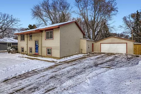 251 109th Ln NW, Coon Rapids, MN 55448