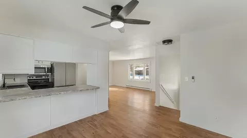 Living - 829 Pleasantview Dr SE, Willmar, MN 56201 photo 4 of 7