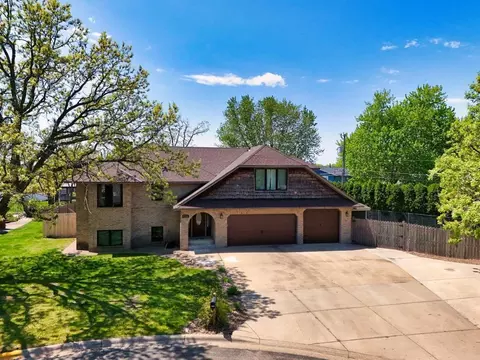 8132 Fillmore St NE, Spring Lake Park, MN 55432