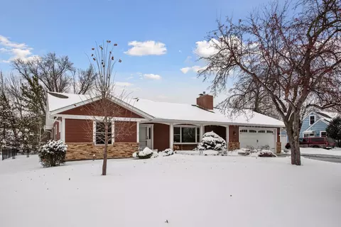 428 St Peter Ave, Delano, MN 55328