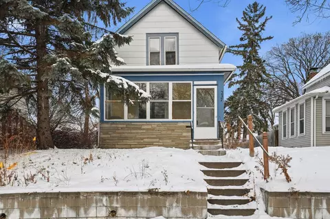 237 Page St E, Saint Paul, MN 55107