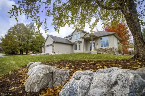 15314 Wilds Pkwy NW, Prior Lake, MN 55372