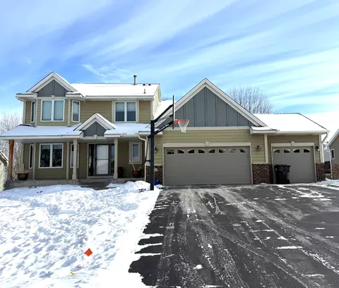 6664 Clearwater Creek Dr, Hugo, MN 55038