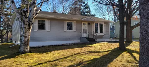 1014 NE 5th Ave, Grand Rapids, MN 55744