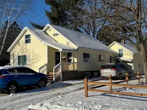 229 Main St NW, Menahga, MN 56464