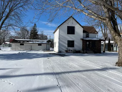 221 Main St, Currie, MN 56123