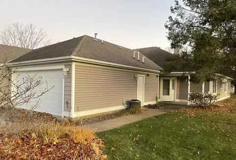 100 Idle Hour Ct, Wabasha, MN 55981