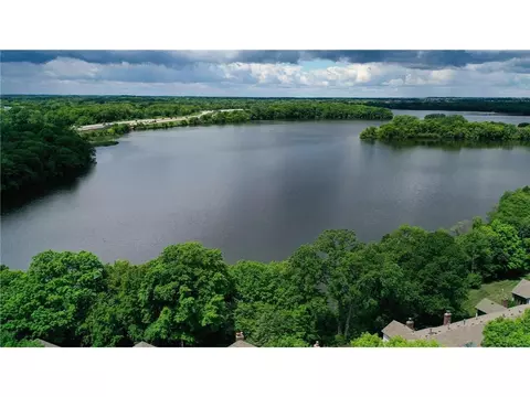 8487 Rice Lake Rd, Maple Grove, MN 55369
