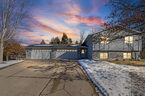15165 Ellen Cir SE, Prior Lake, MN 55372