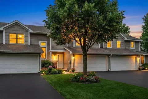 8042 Belair Ln, Eden Prairie, MN 55347