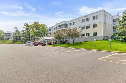 132 Demont Ave E #136, Little Canada, MN 55117