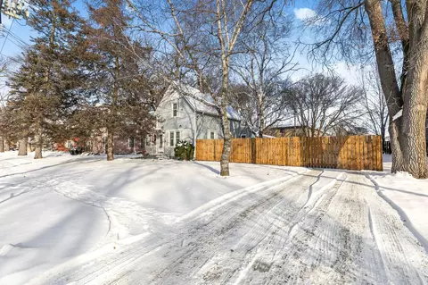 204 Wilson Ave NE, Saint Cloud, MN 56304 photo 2