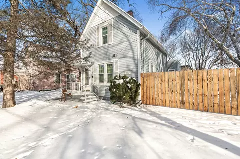 204 Wilson Ave NE, Saint Cloud, MN 56304