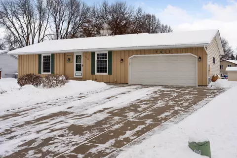 7411 Isleton Ave S, Cottage Grove, MN 55016
