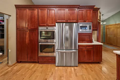 Kitchen - 208 Ridge Dr, Brainerd, MN 56401 photo 4 of 8
