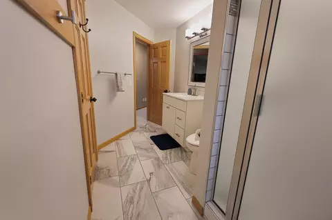 Bath - 208 Ridge Dr, Brainerd, MN 56401 photo 7 of 12