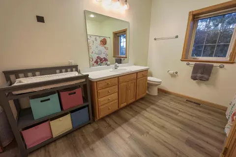 Bath - 208 Ridge Dr, Brainerd, MN 56401 photo 9 of 12
