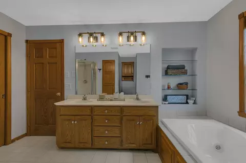 1806 Case Ln, Saint Cloud, MN 56303 photo 17