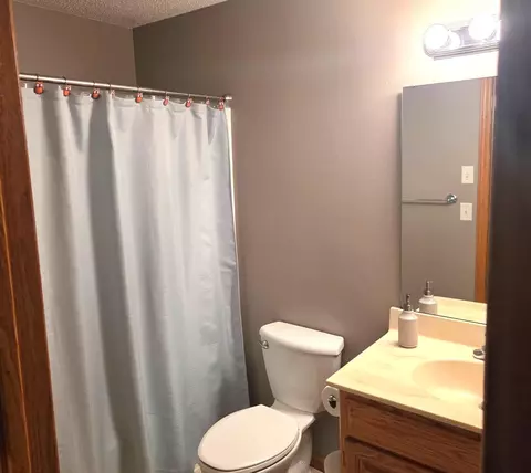 1806 Case Ln, Saint Cloud, MN 56303 photo 24