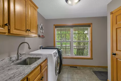 1806 Case Ln, Saint Cloud, MN 56303 photo 26