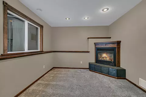 Living - 415 7th Ave S, Buffalo, MN 55313 photo 4 of 6