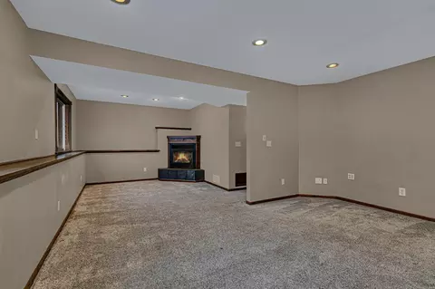 Living - 415 7th Ave S, Buffalo, MN 55313 photo 5 of 6