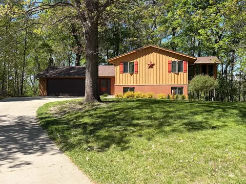 1135 1st St NW, Oronoco, MN 55960