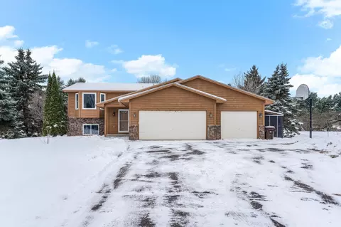 832 Meander Rd, Hanover, MN 55341
