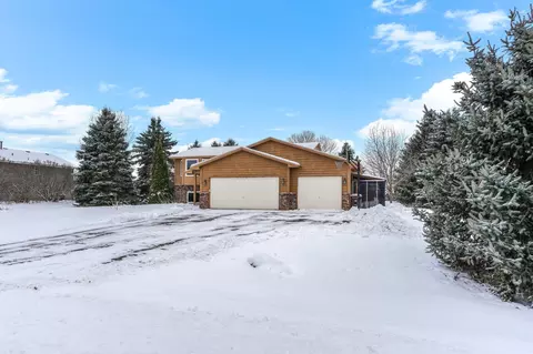 832 Meander Rd, Hanover, MN 55341 photo 2
