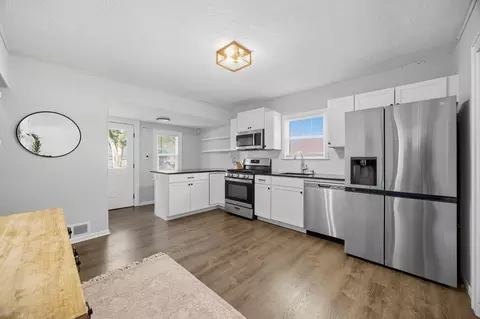 4921 Penn Ave N, Minneapolis, MN 55430