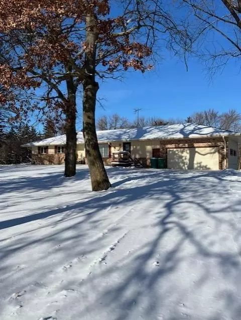 3258 37th St SE, Delano, MN 55328