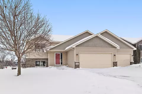 1201 Olivia St SE, New Prague, MN 56071