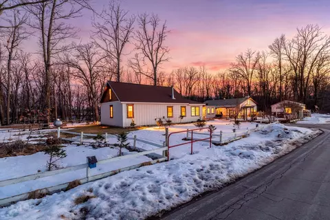 2071 Sherwood St, Mora, MN 55051